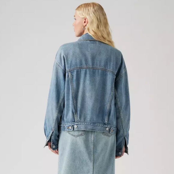 NEW Levi oversized denim jacket - Picture 4 of 11